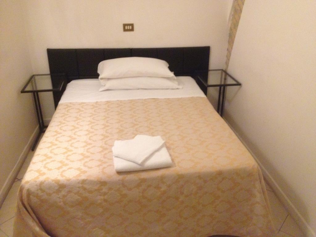 Marta Guest House Рим Екстер'єр фото