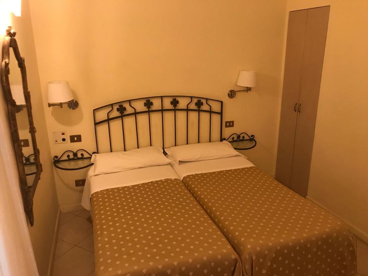 Marta Guest House Рим Екстер'єр фото